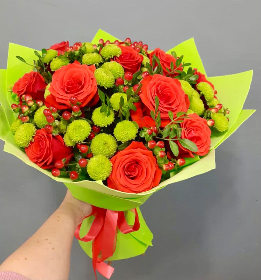 Букет цветов из: Хризантемы и Розы в Кореизе