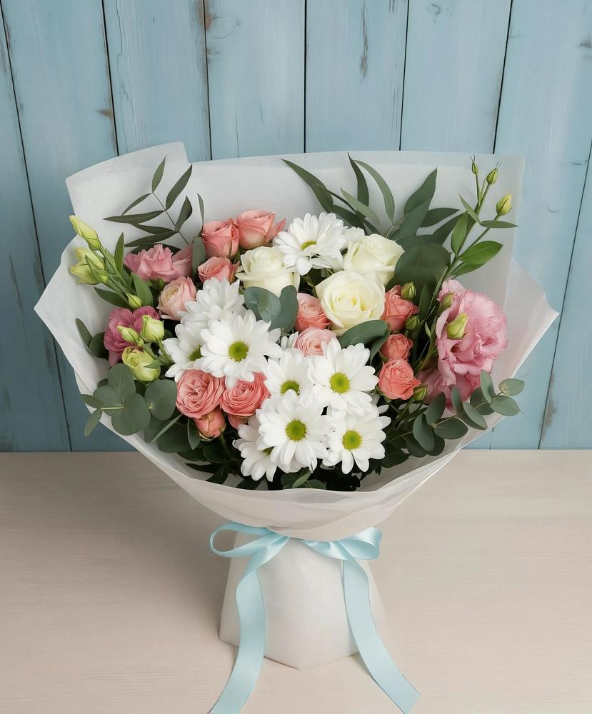 Букет цветов из: Розы, Лизиантусы и Хризантемы в Кореизе