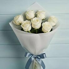 Букет 7 Белых роз Эдлесс Лав в Кореизе