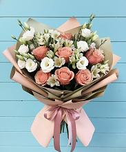 Букет цветов из:  Розы, Альстромерии и Лизиантусы в Кореизе