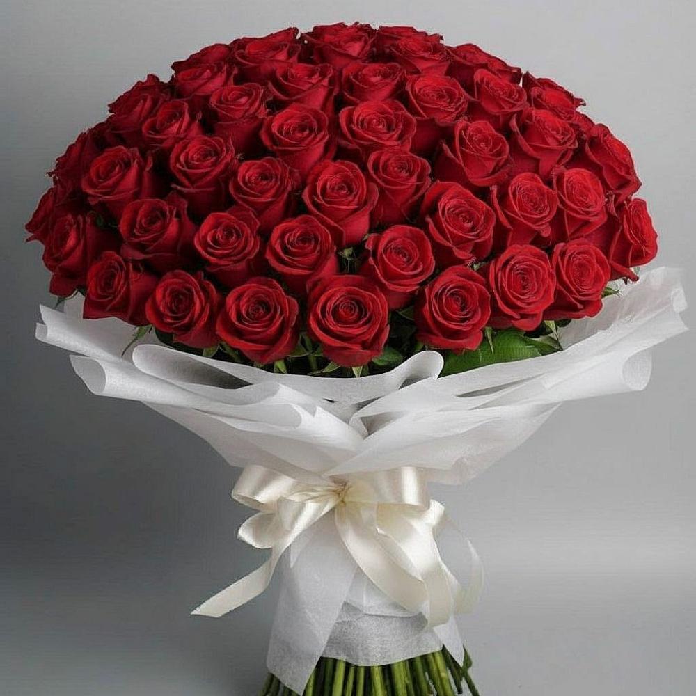 Букет 101 Красная роза Блэк Мэджик в Кореизе
