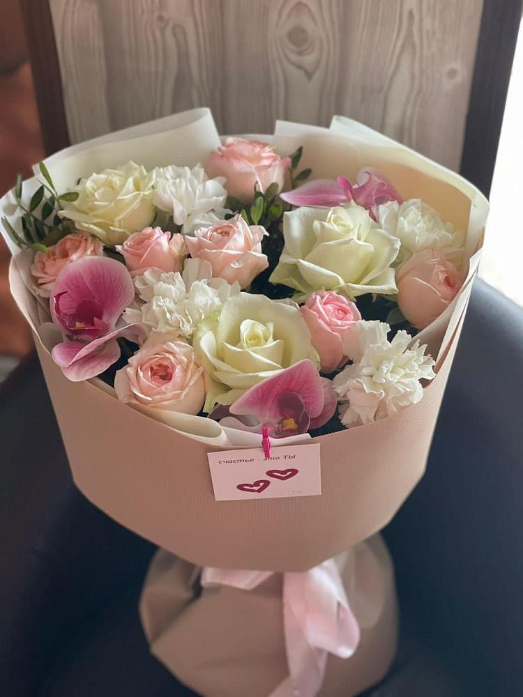 Букет цветов из: Орхидеи, Розы и Гвоздики в Кореизе