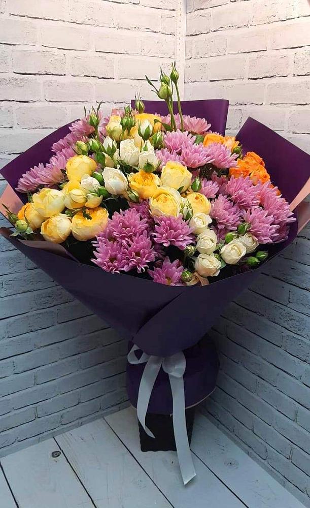 Букет цветов из: Хризантемы и Розы в Кореизе
