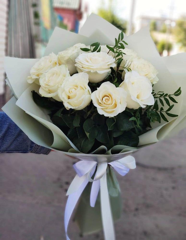 Букет Белые розы Проуд в Кореизе