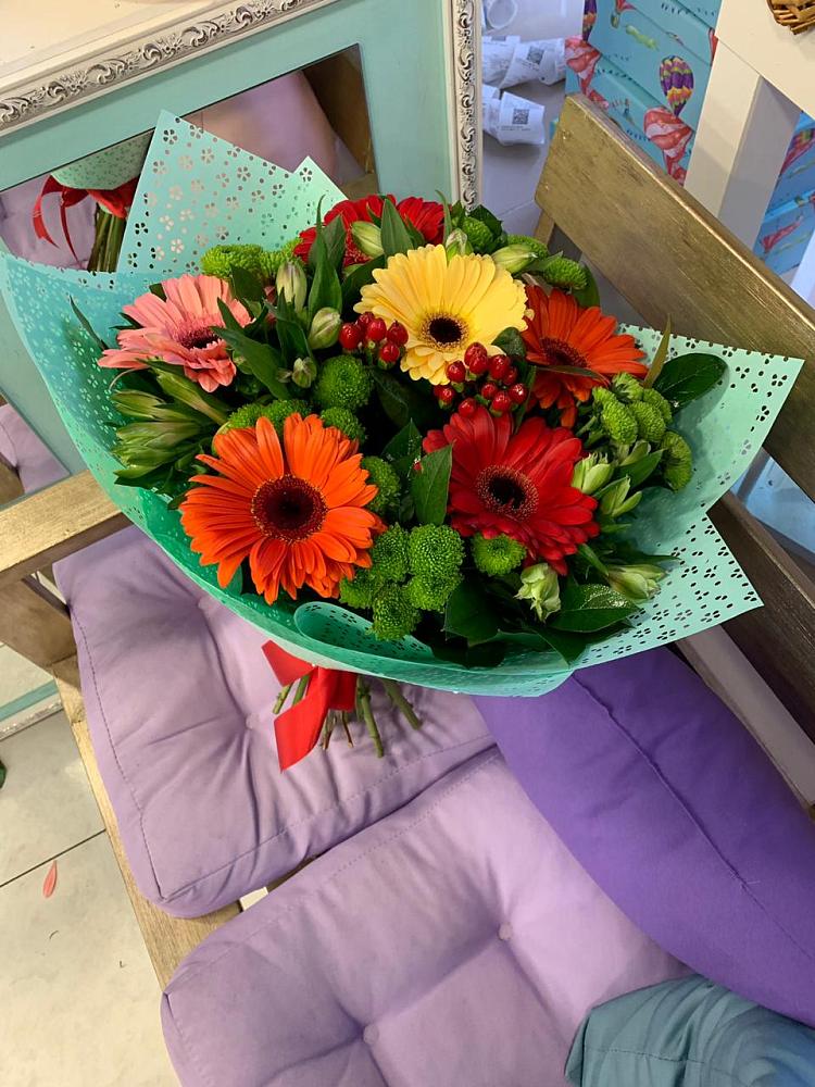 Букет цветов из: Герберы, Хризантемы и Альстромерии в Кореизе