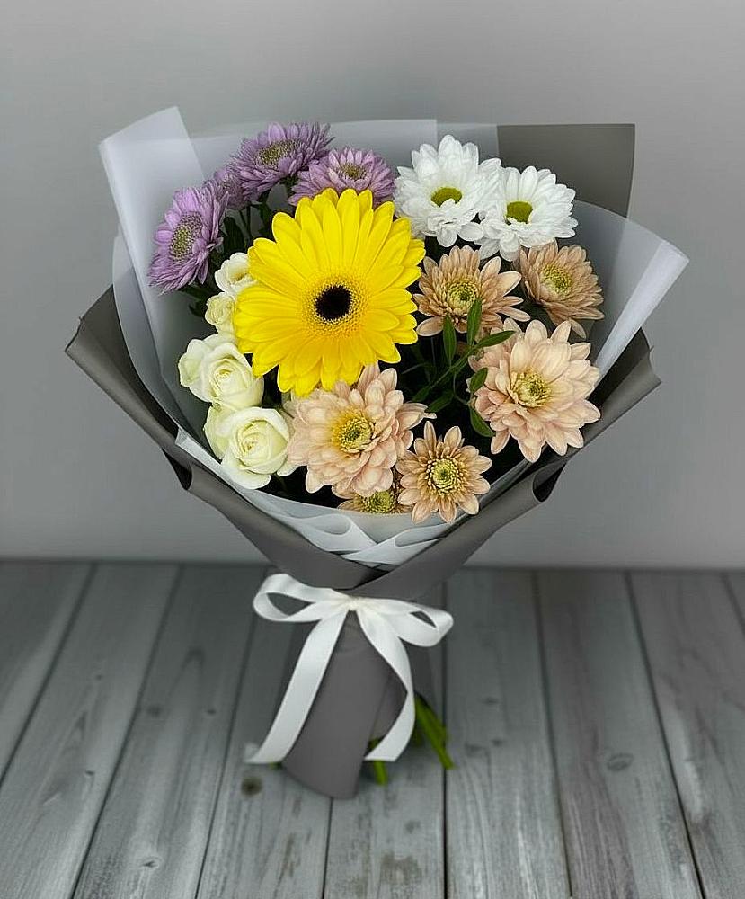 Букет цветов из: Розы, Герберы и Хризантемы в Кореизе