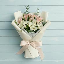 Букет цветов из:  Альстромерии в Кореизе
