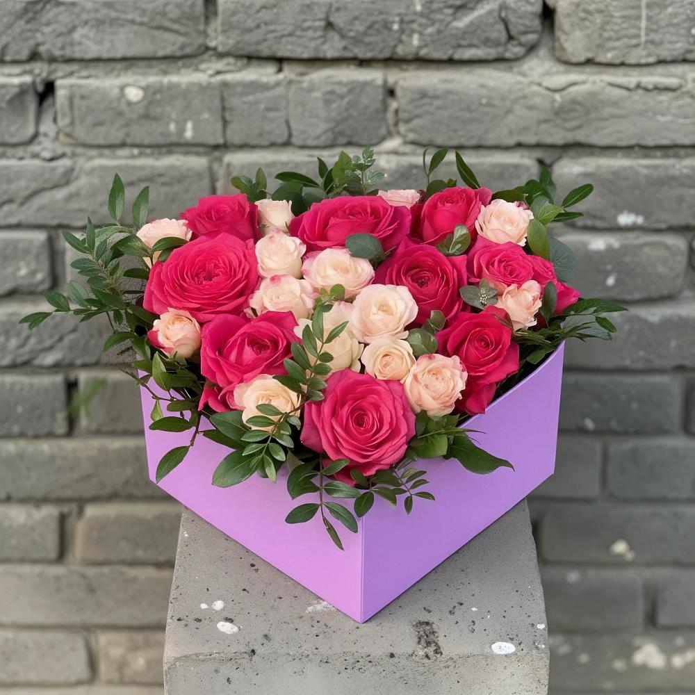 Цветочная композиция из Розы в коробке в Кореизе