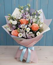 Букет цветов из:  Лизиантусы, Розы, Альстромерии и Гипсофила #REPLACE_PRED# Кореизе