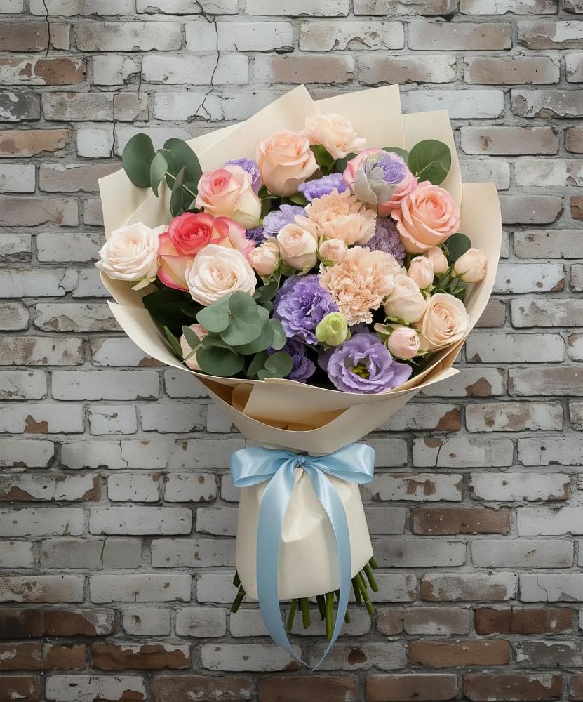 Букет цветов из: Розы, Лизиантусы и Гвоздики в Кореизе