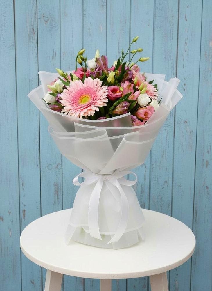 Букет цветов из: Герберы, Альстромерии и Лизиантусы в Кореизе