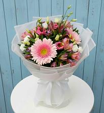 Букет цветов из:  Герберы, Альстромерии и Лизиантусы в Кореизе