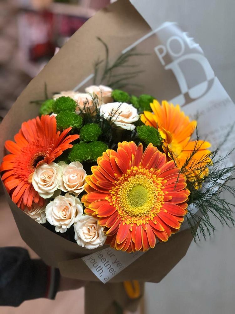Букет цветов из: Герберы, Хризантемы и Розы в Кореизе