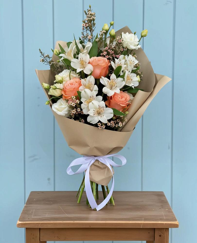 Букет цветов из: Альстромерии, Лизиантусы, Розы и Хризантемы в Кореизе