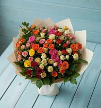 Букет Микс из разноцветных кустовых роз в Кореизе