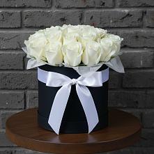 Цветочная композиция из Розы в шляпной коробке в Кореизе